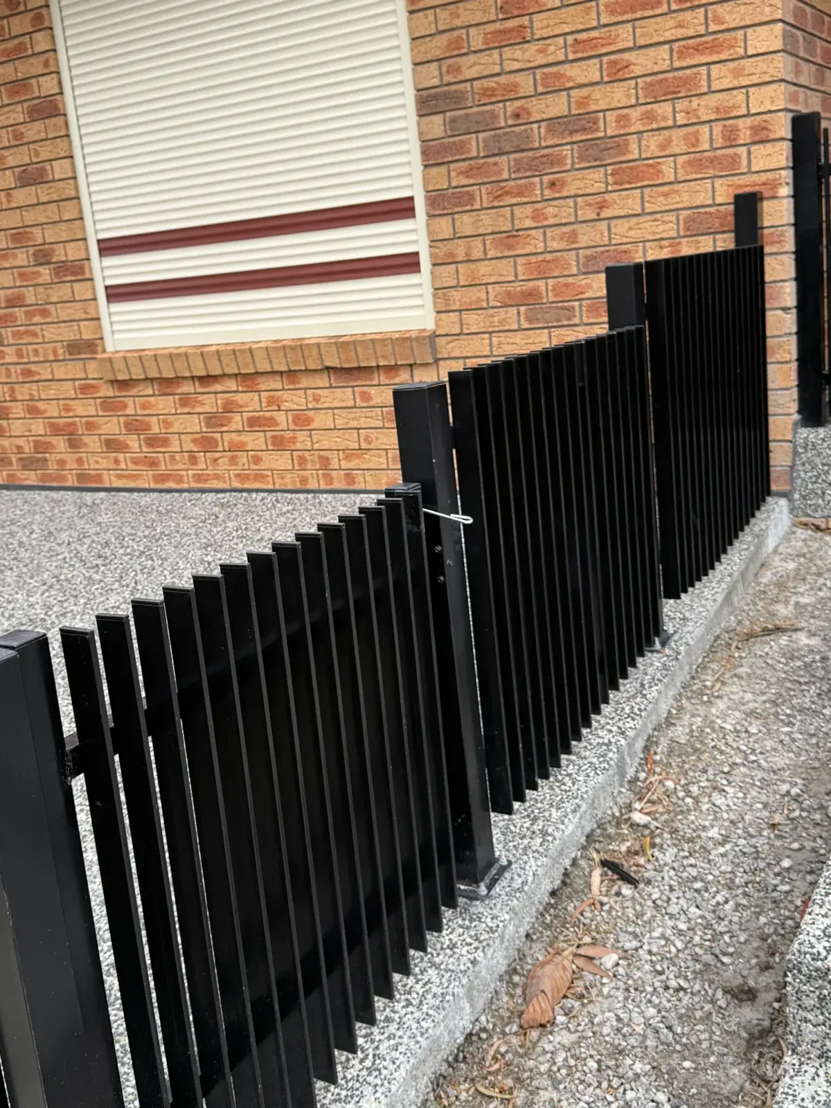 Vertical blade detail — APS Pro Fencing