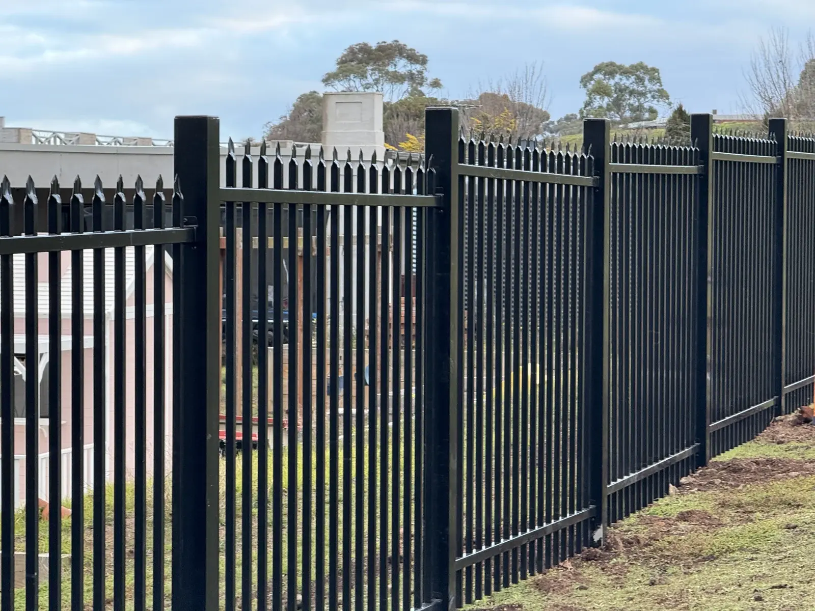 Spear top panel detail — APS Pro Fencing